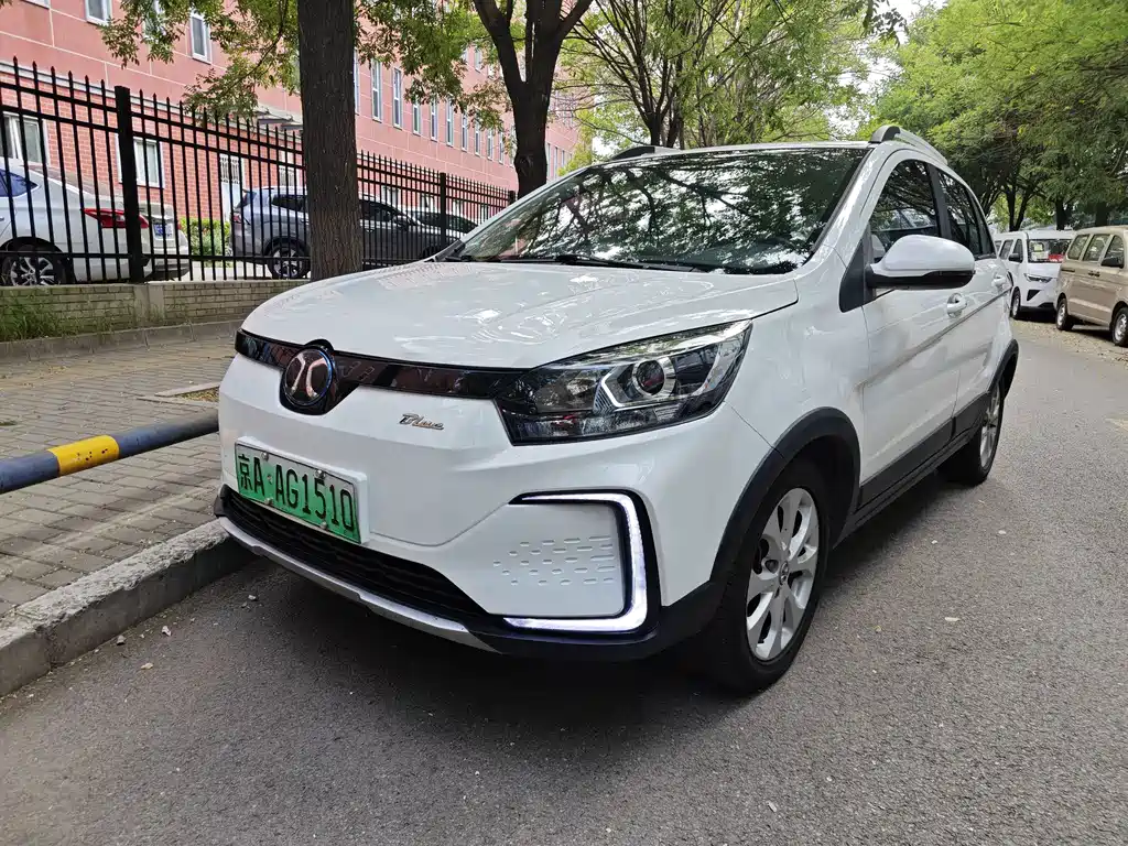 BAIC New Energy EC5 2021 — фото 1