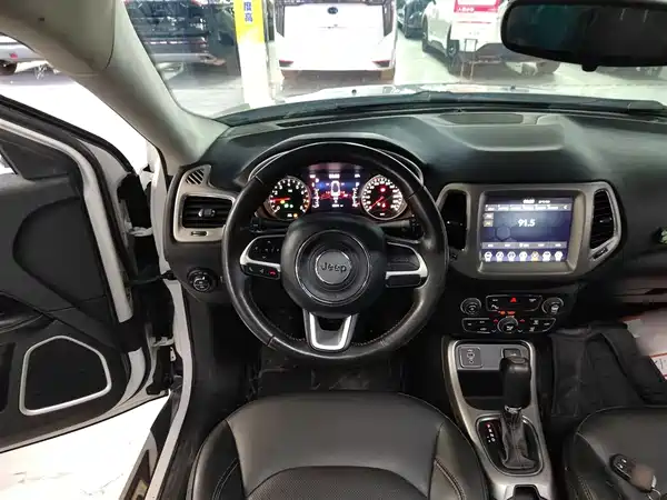 Jeep Compass 2017