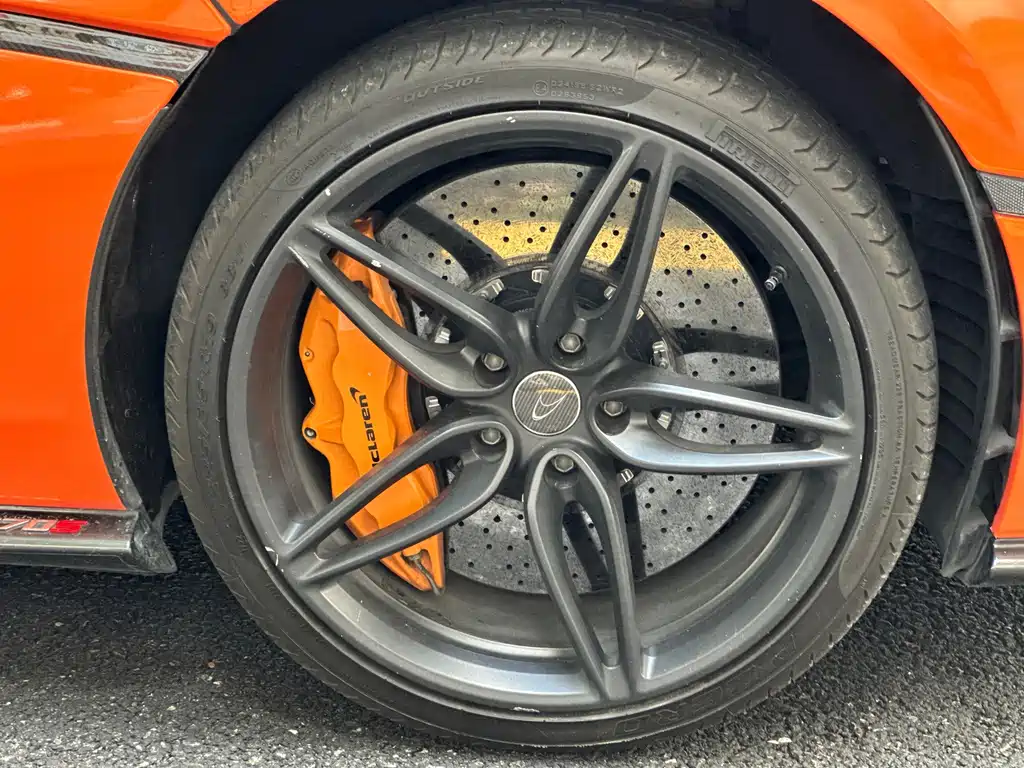 McLaren 570 2019 — фото 18