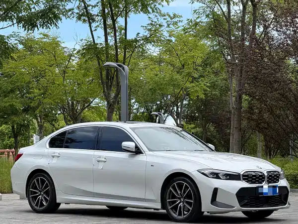 BMW 3 Series 2025