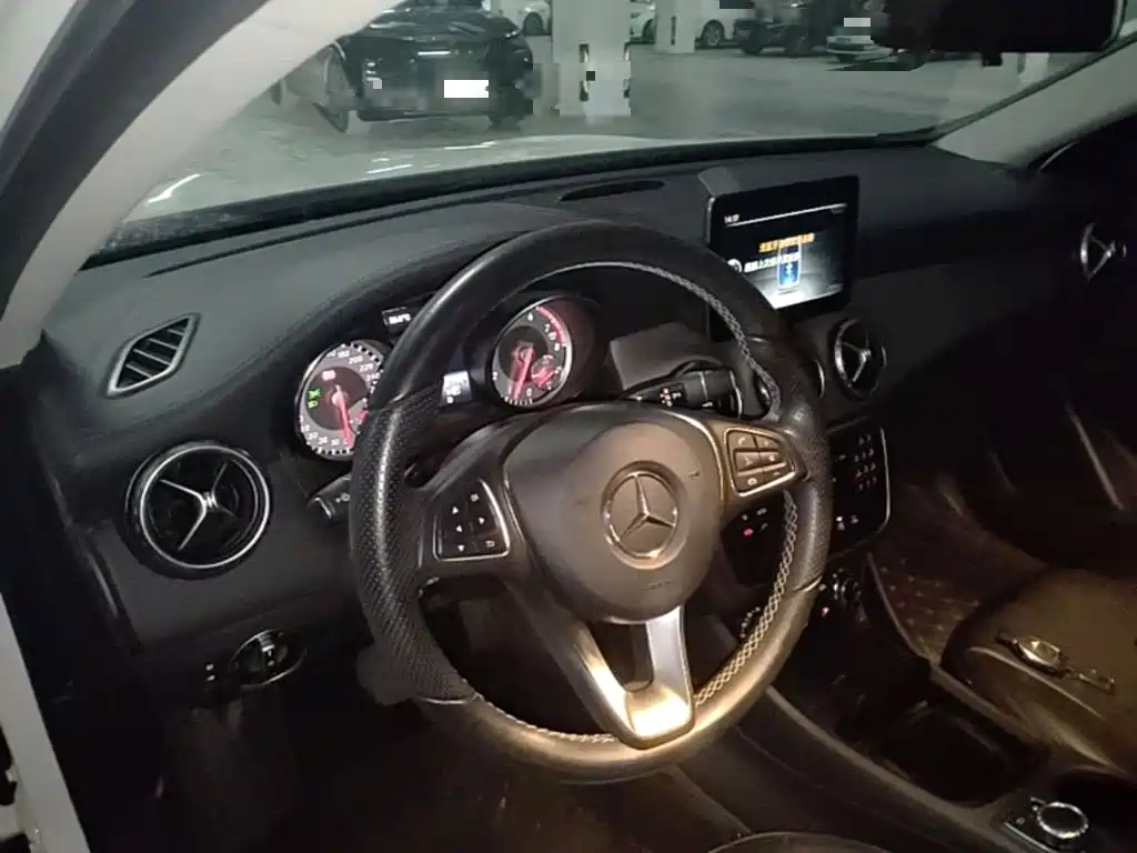 Mercedes-Benz GLA 2017 — фото 10