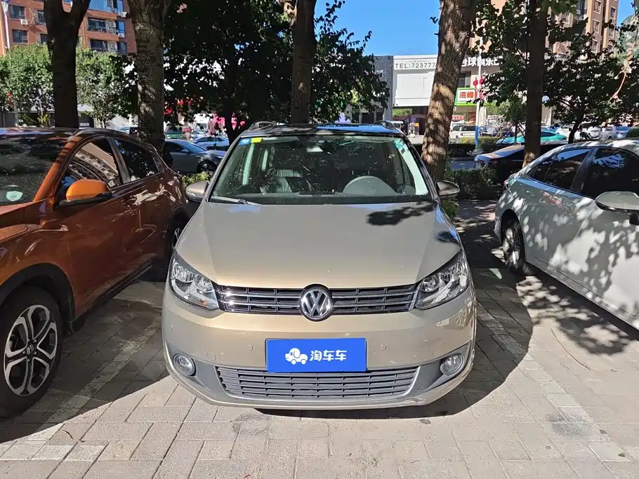 Volkswagen Touran 2016