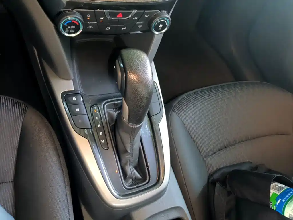 Chevrolet Malibu 2016 — фото 14