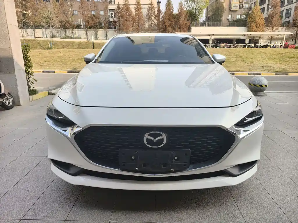 Mazda 3 Axela 2021