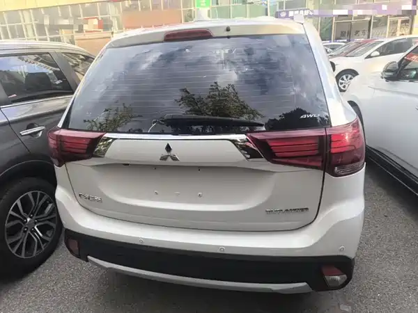 Mitsubishi Outlander 2019