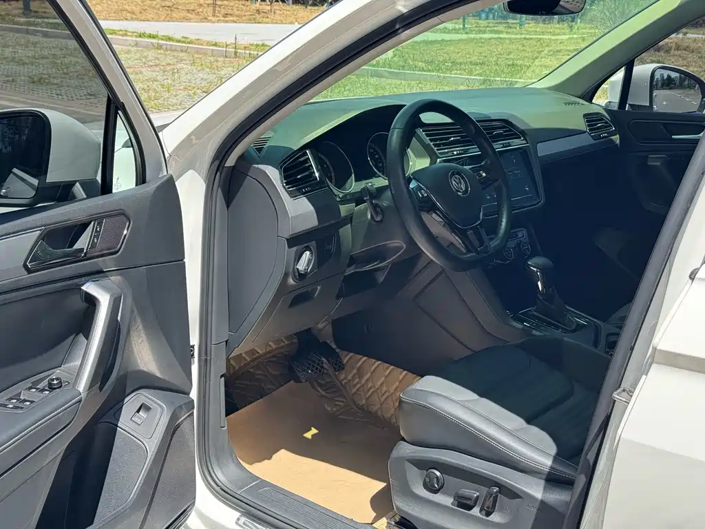 Volkswagen Tiguan L 2020