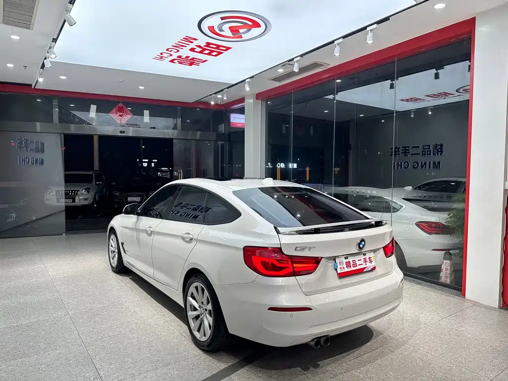 BMW 3 Series GT 2018 — фото 4