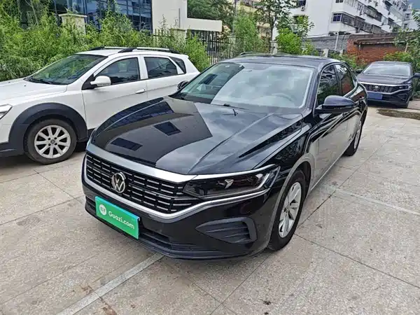 Volkswagen Passat 2025