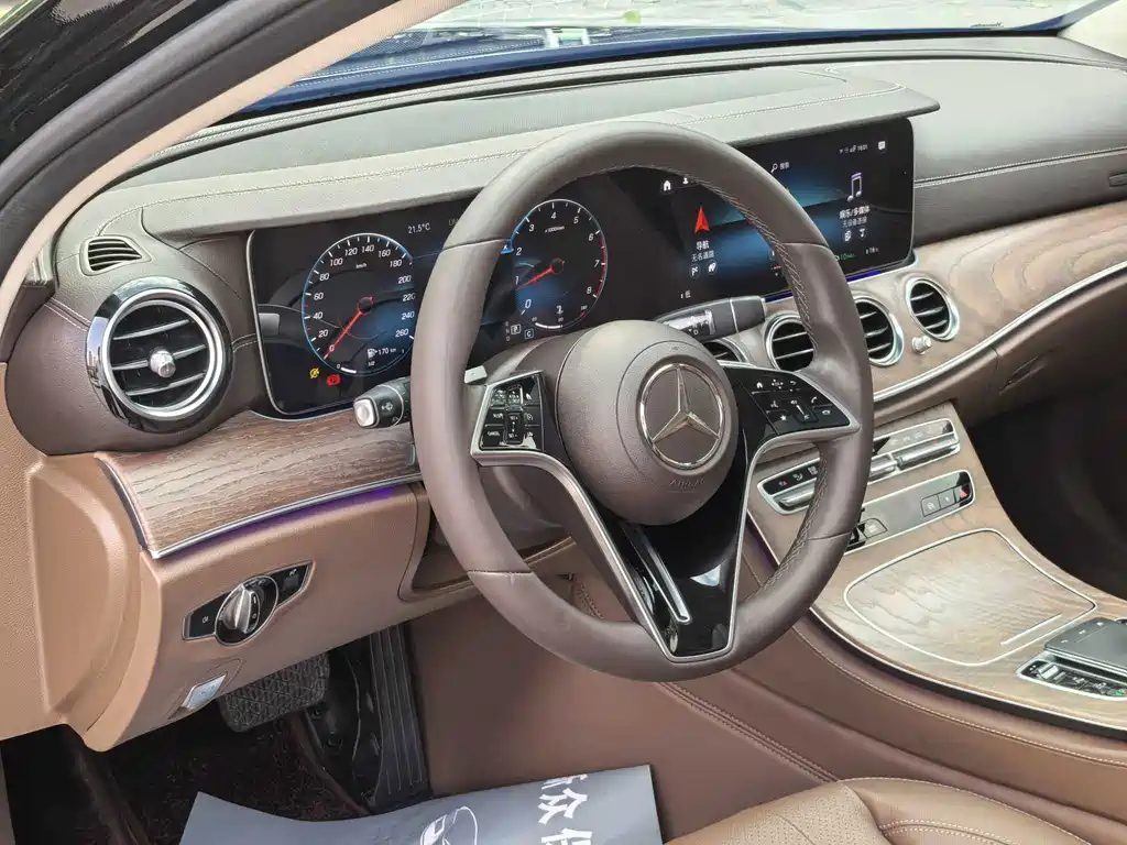 Mercedes-Benz E-Class 2023