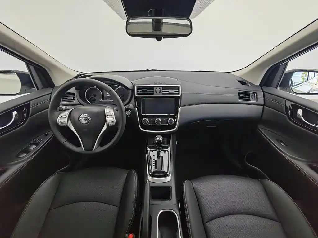 Nissan Tiida 2024