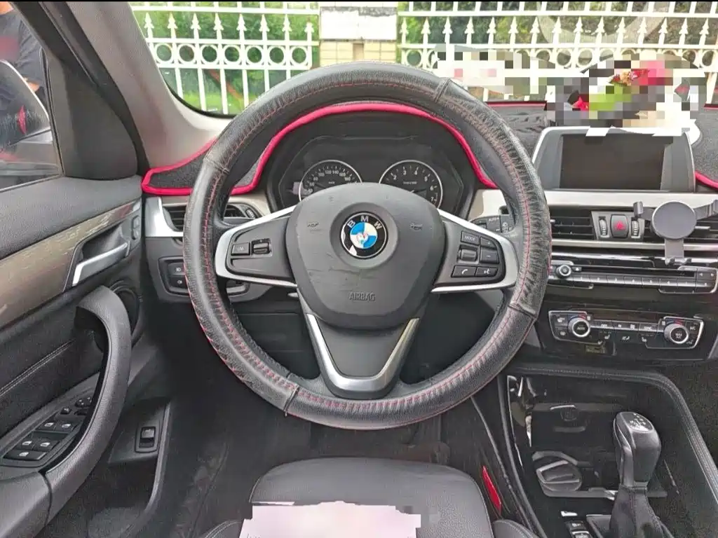BMW X1 2017 — фото 10