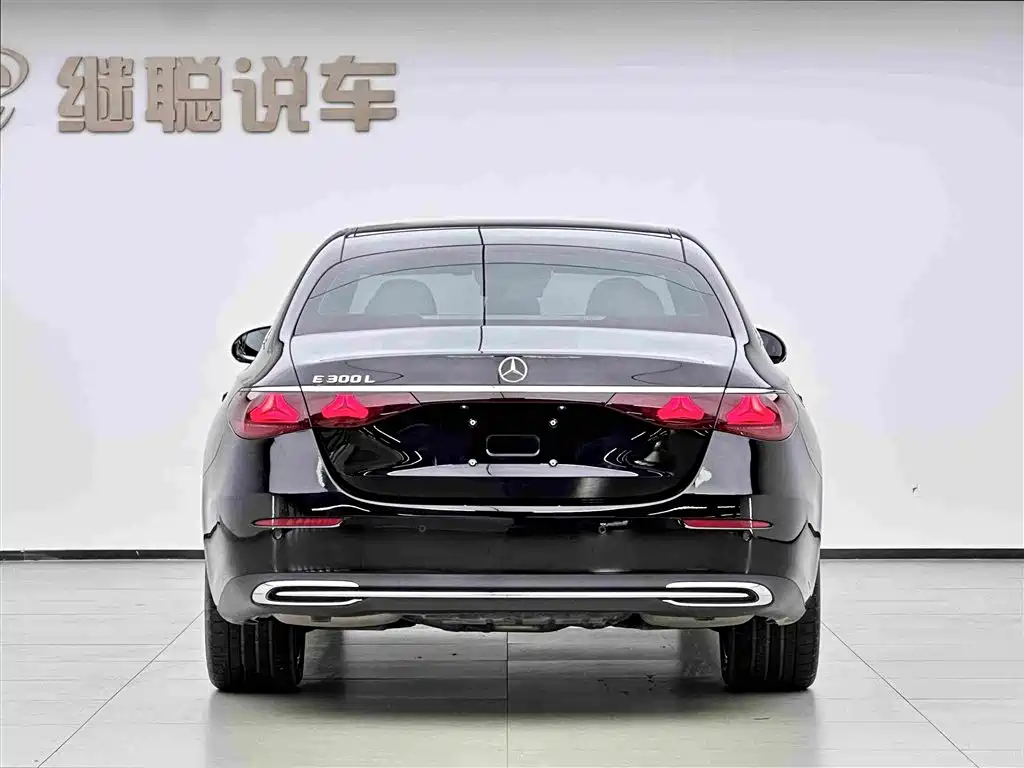 Mercedes-Benz E-Class 2025