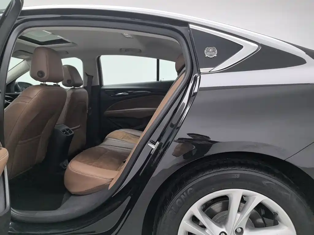 Buick Regal 2023 — фото 15