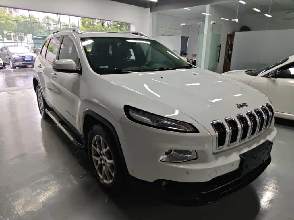 Jeep Cherokee 2016 — фото 4