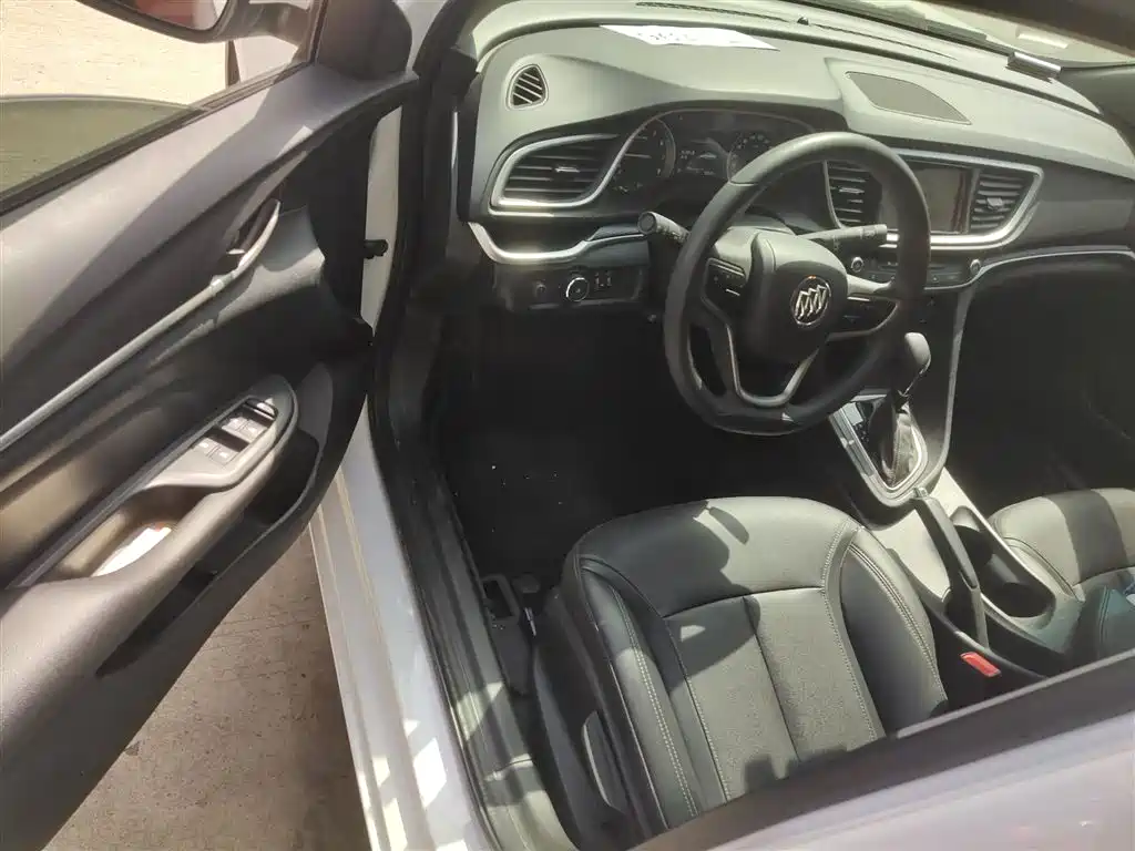 Buick Excelle 2021 — фото 12