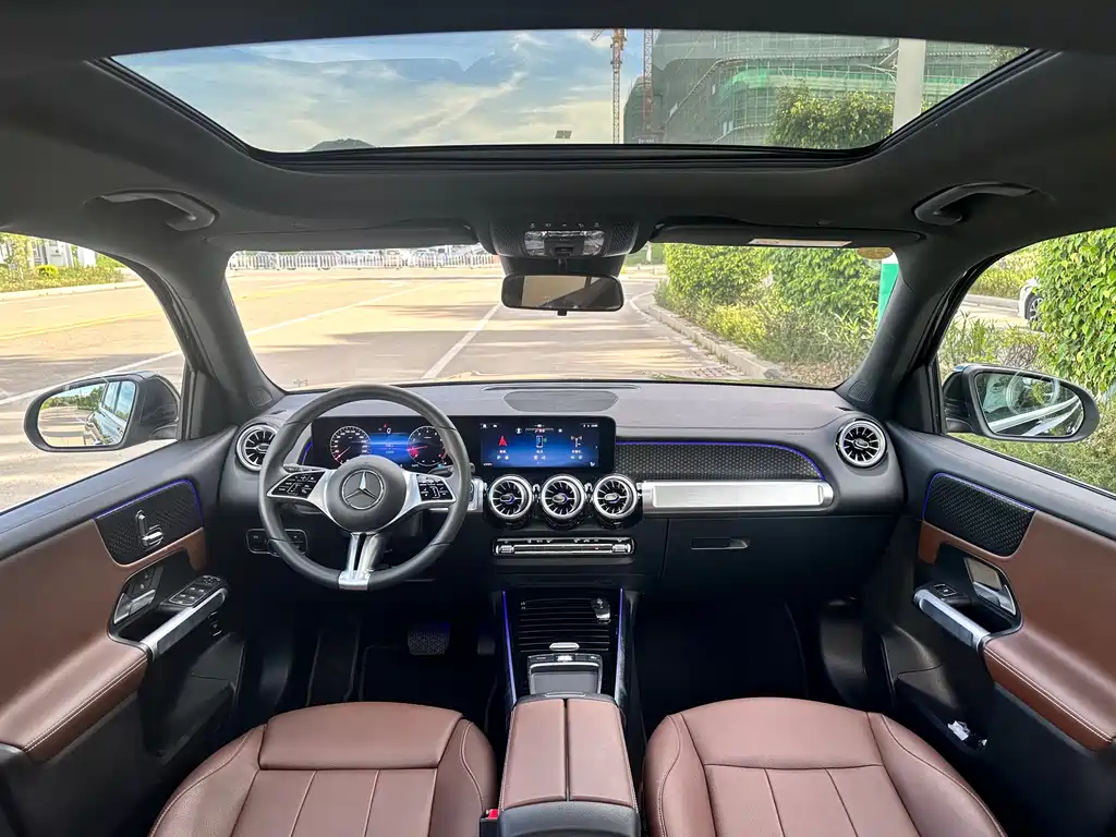 Mercedes-Benz GLB 2025