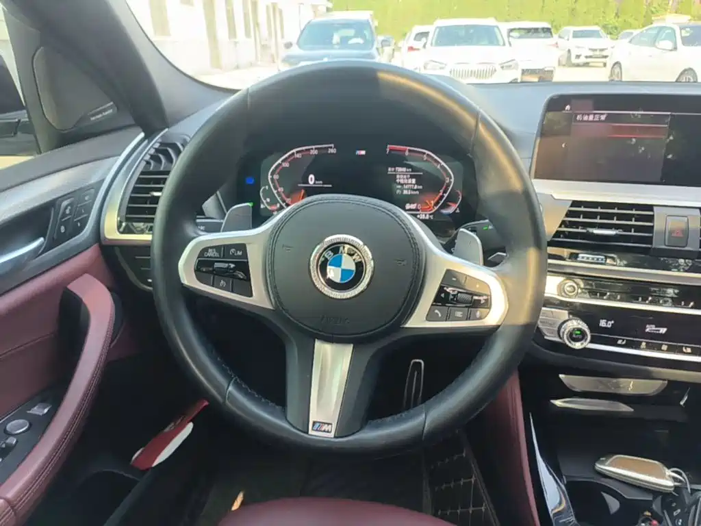 BMW X4 2021 — фото 11