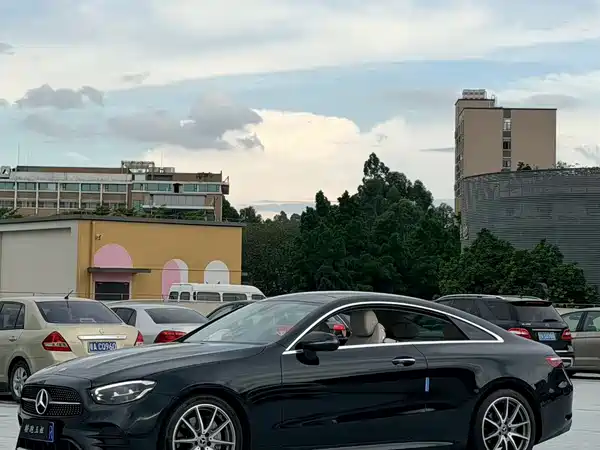 Mercedes-Benz E-Class 2023