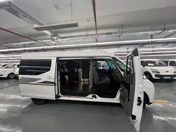 Farizon Super VAN 2025