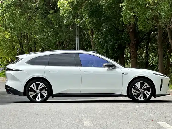 NIO ET5T 2024