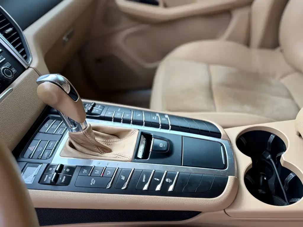 Porsche Macan 2015 — фото 13
