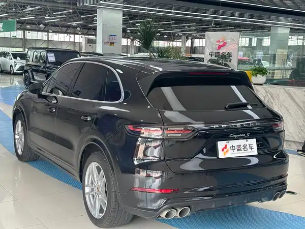 Porsche Cayenne 2020