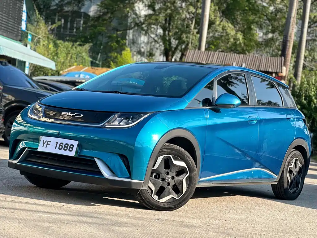 BYD Dolphin 2023