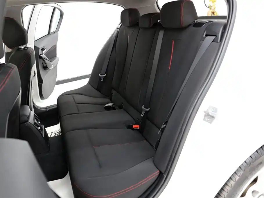 BMW 1 Series 2015 — фото 8