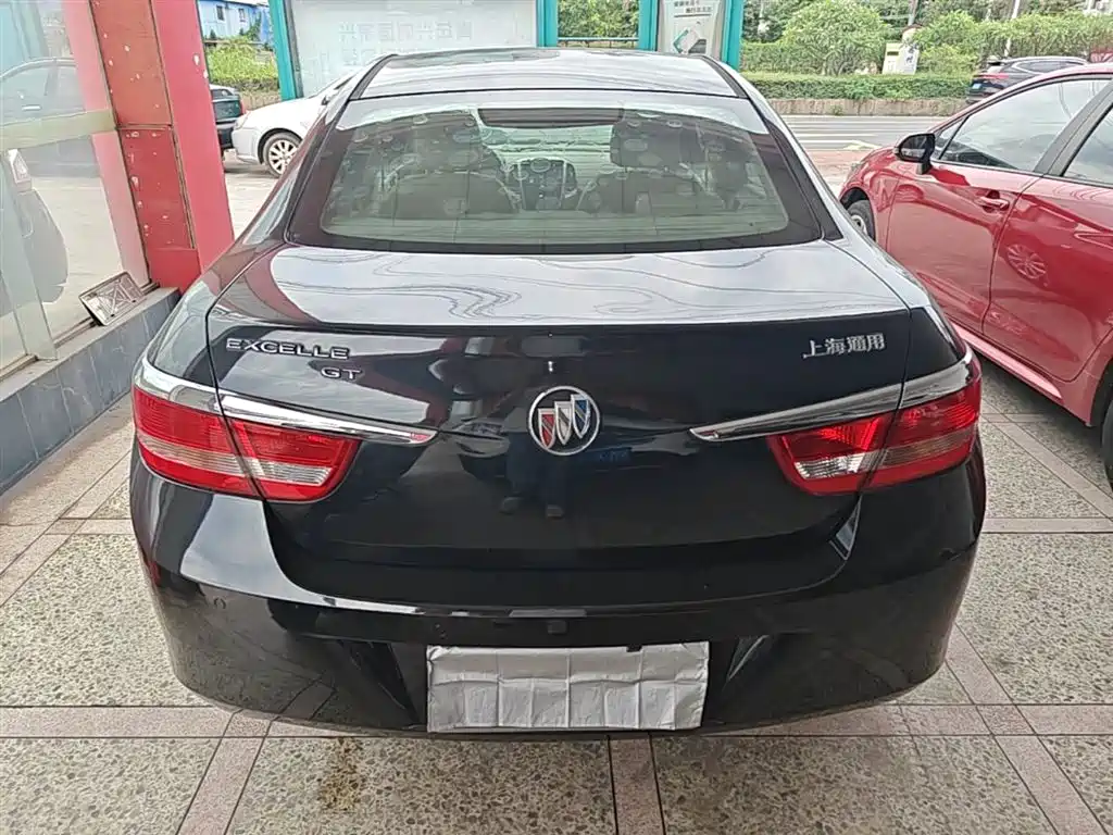 Buick Excelle 2015 — фото 6
