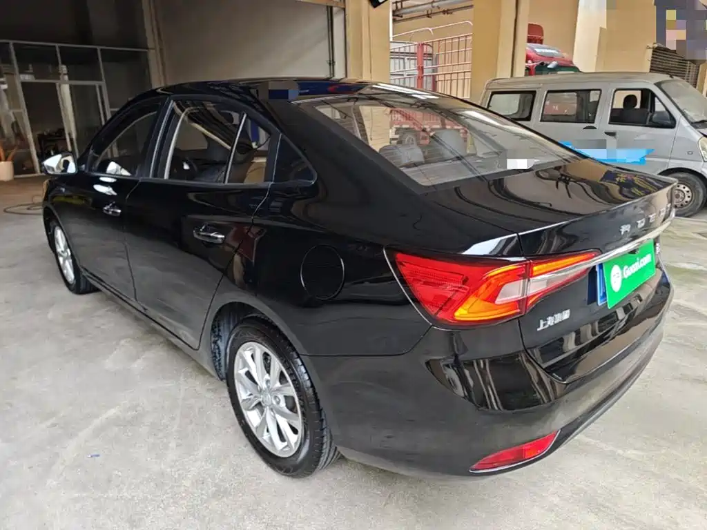 Roewe i5 2019