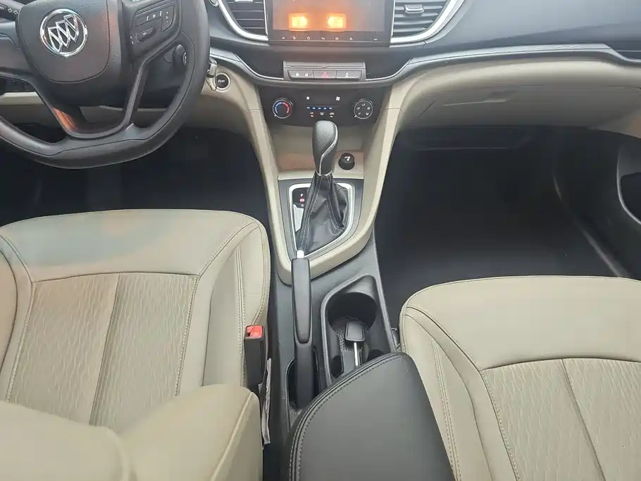 Buick Excelle 2017 — фото 16