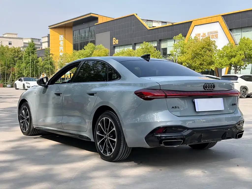 Audi A5L 2025 — фото 16
