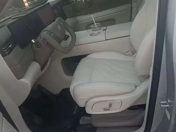 IM Motors LS9 2026