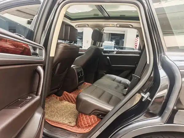 Volkswagen Touareg 2014