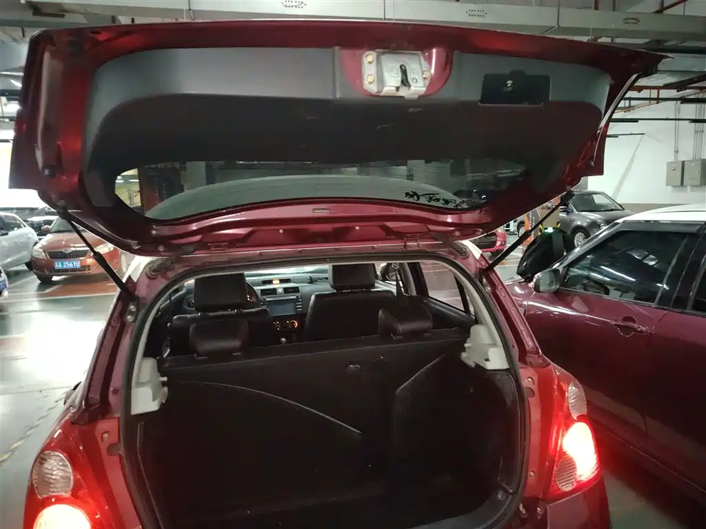 Suzuki Swift 2016 — фото 15