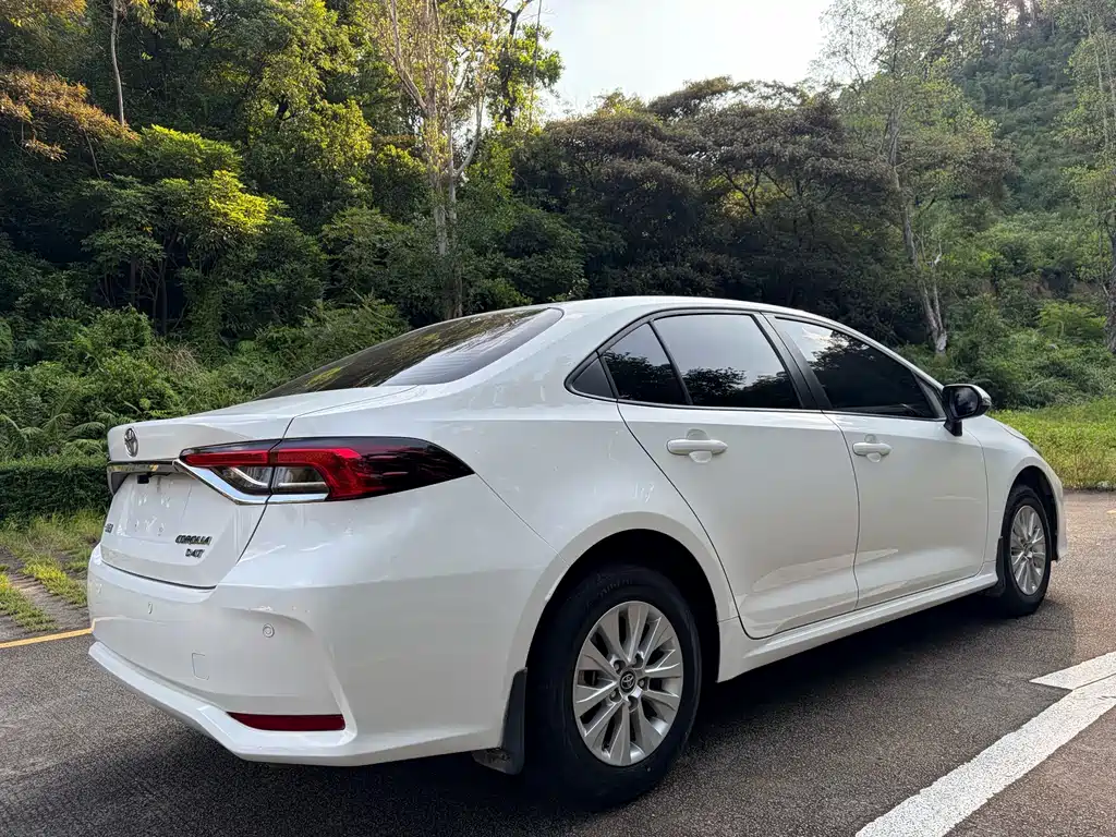Toyota Corolla 2020 — фото 9
