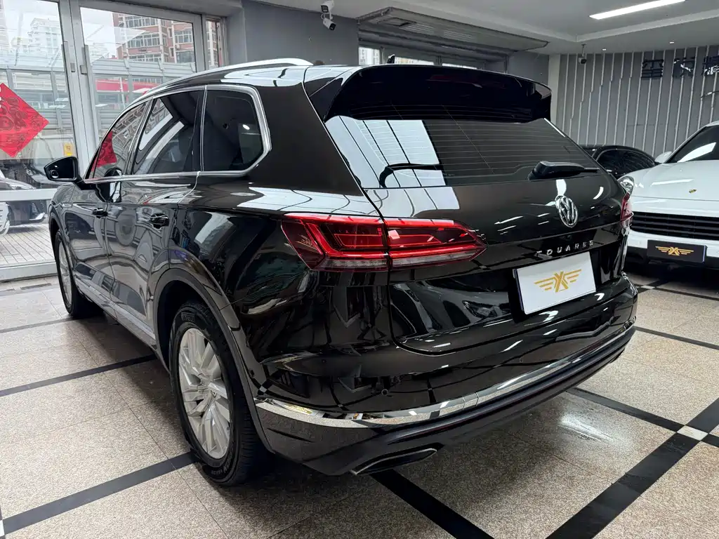 Volkswagen Touareg 2019 — фото 5