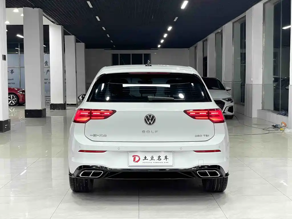 Volkswagen Golf 2022
