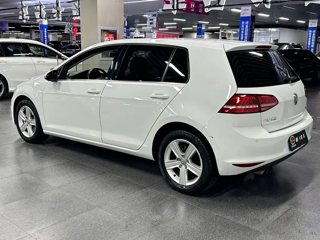 Volkswagen Golf 2014