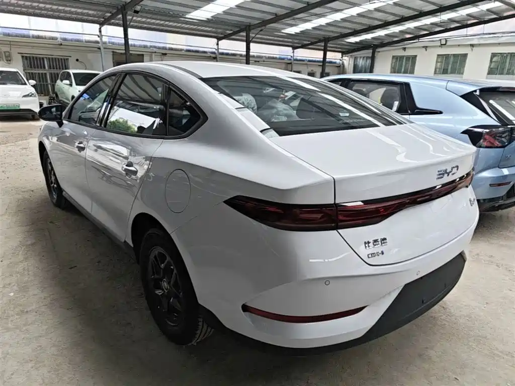 BYD Qin PLUS 2026 — фото 5