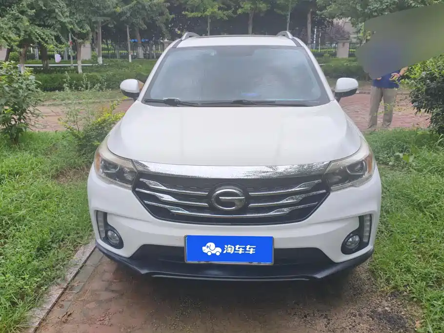 GAC Trumpchi GS4 2017 — фото 2