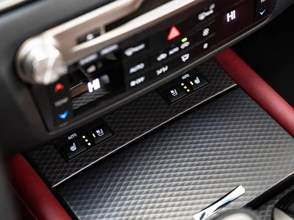 Lexus GS 2017 — фото 18