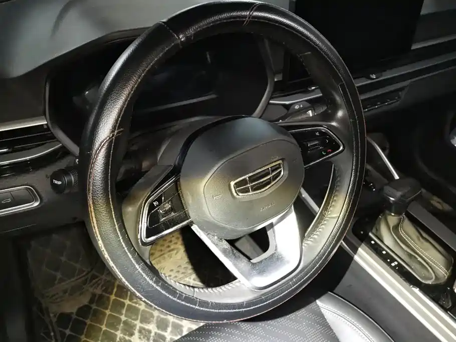 Geely Emgrand 2023 — фото 15