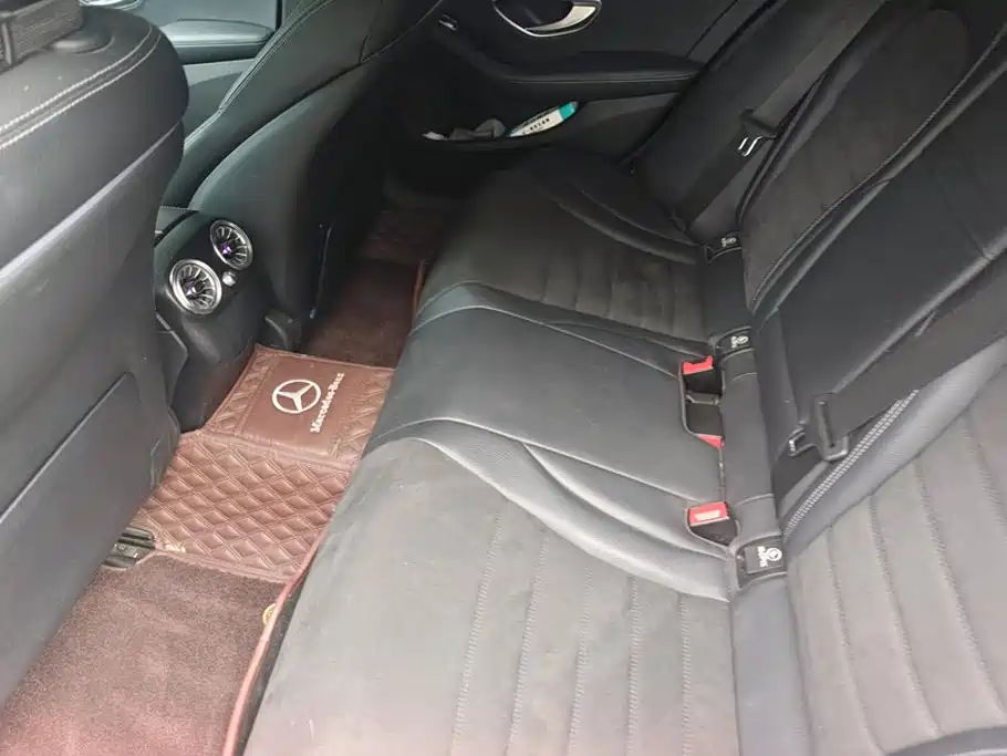 Mercedes-Benz C-Class 2018 — фото 11
