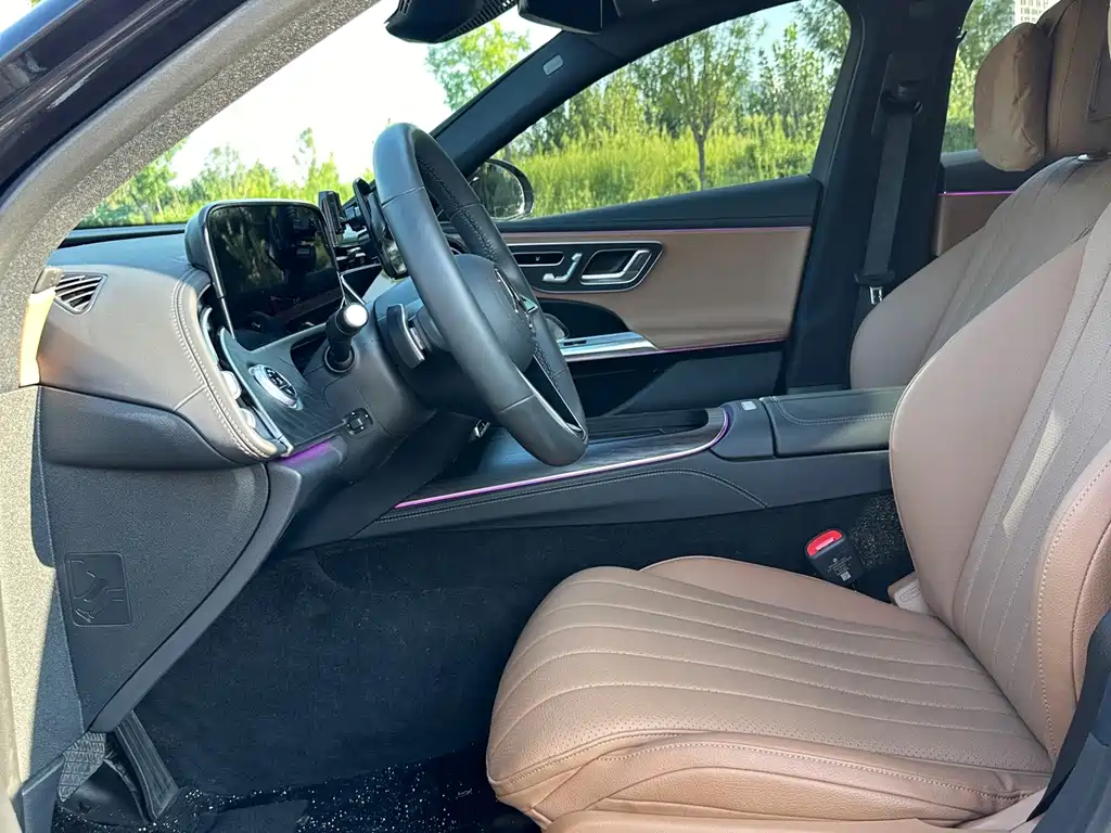 Mercedes-Benz E-Class 2024