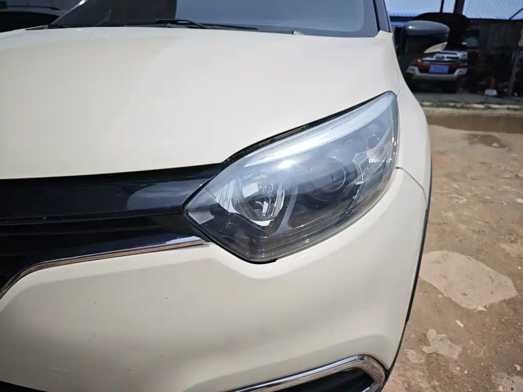 Renault Captur 2016 — фото 24