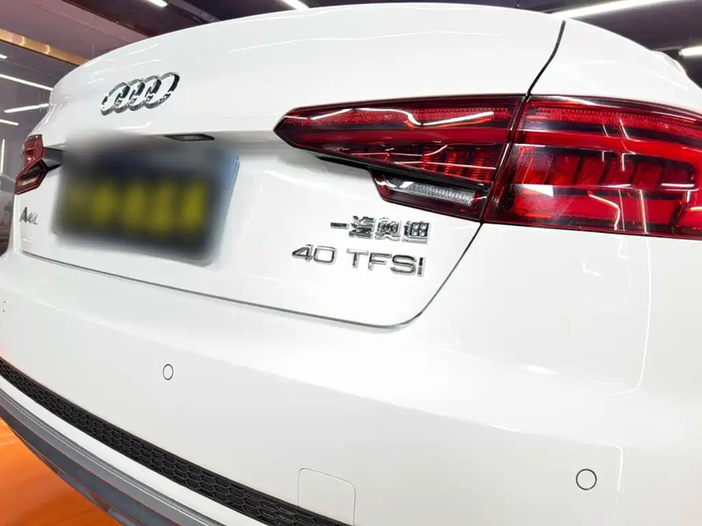 Audi A4L 2019 — фото 13