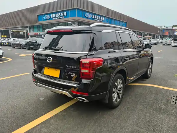 GAC Trumpchi GS8 2017