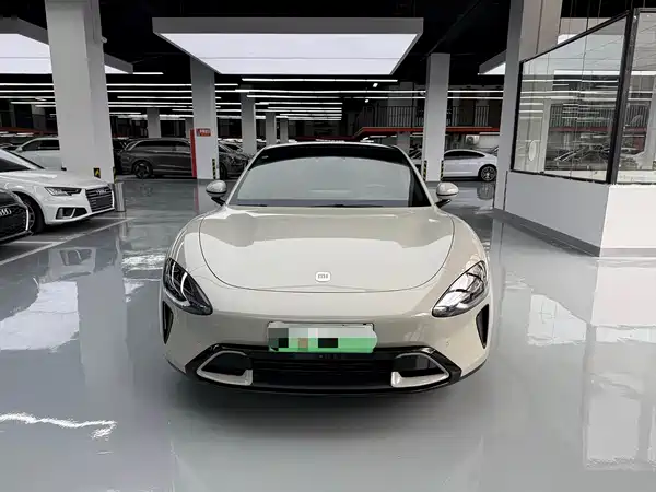 Xiaomi SU7 2024