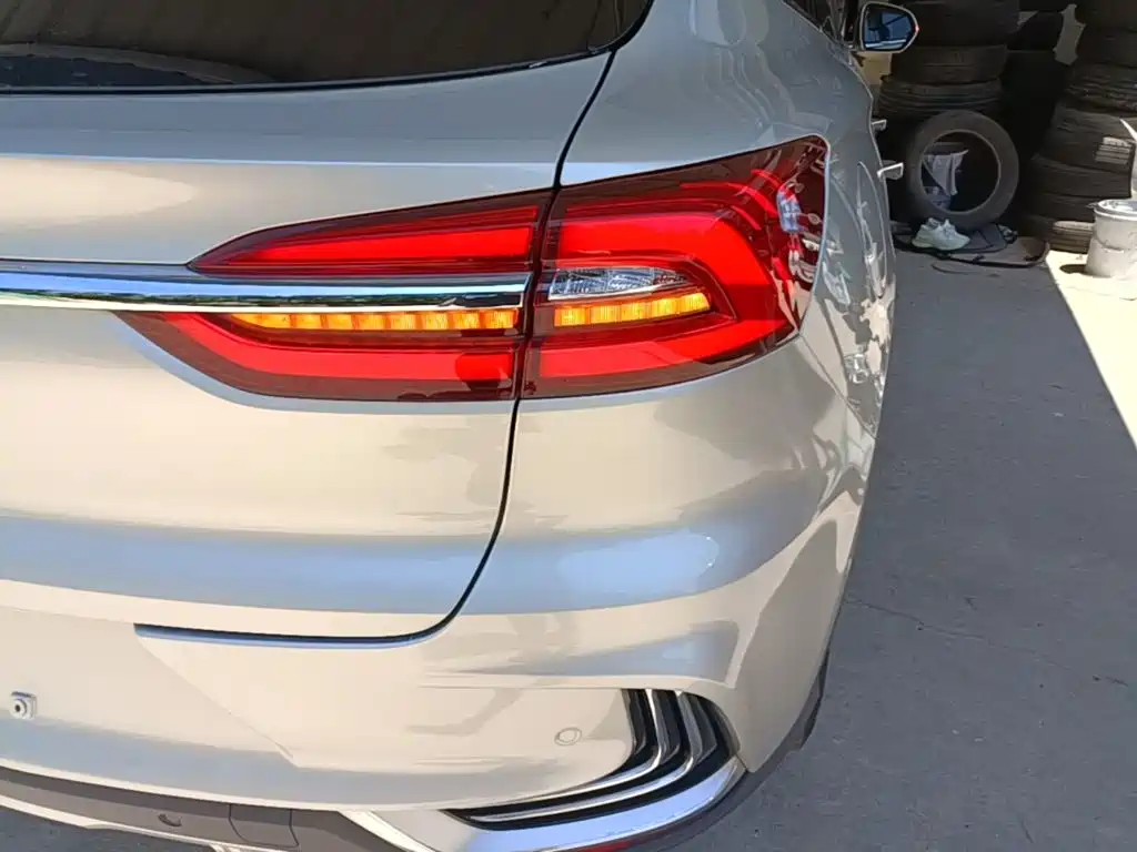 Roewe MARVEL X 2019 — фото 8